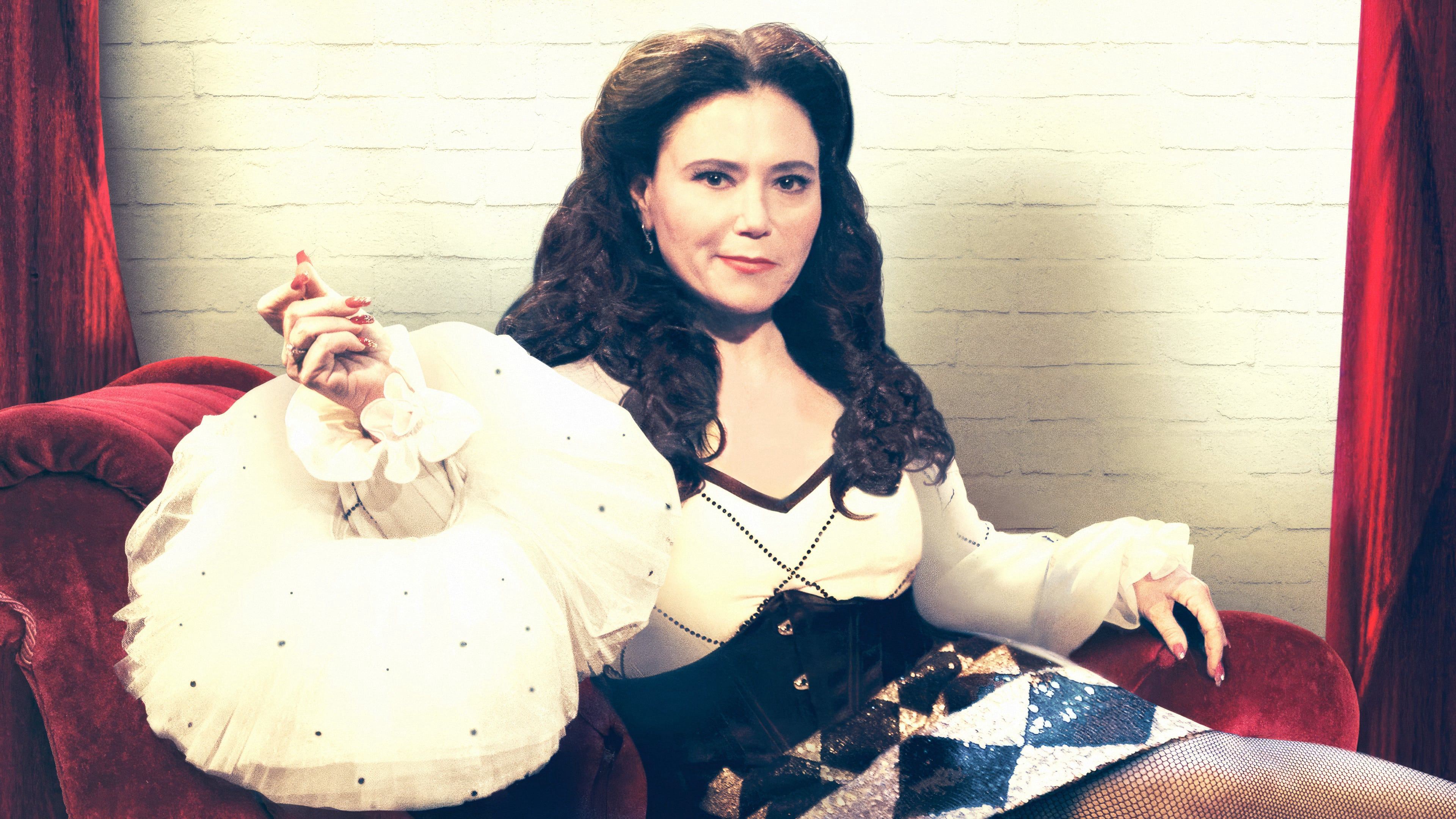 Xem Phim Alex Borstein - Corsets & Clown Suits